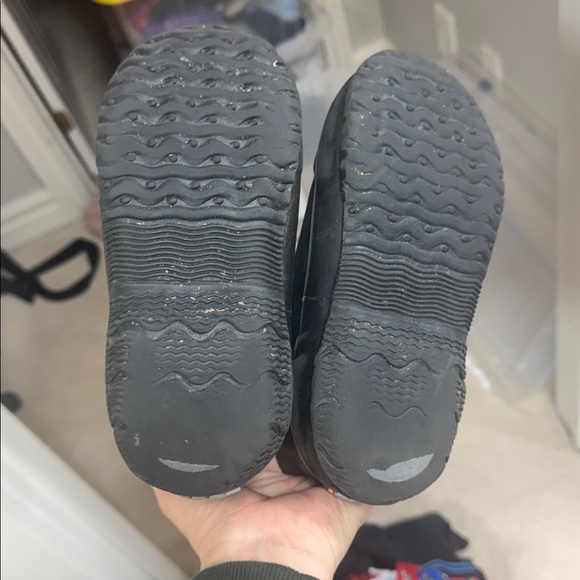 Bogs Size 1 - Picture 2 of 3